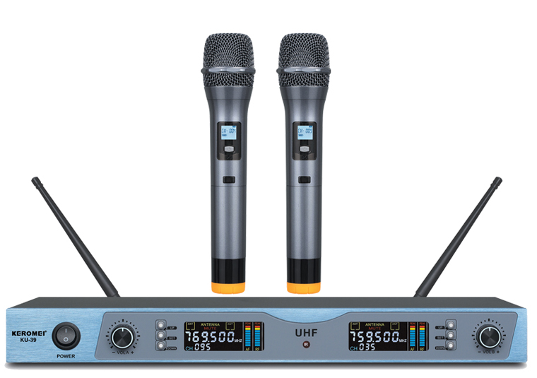 Bnk 8800 8 in 1 Wireless Microphone